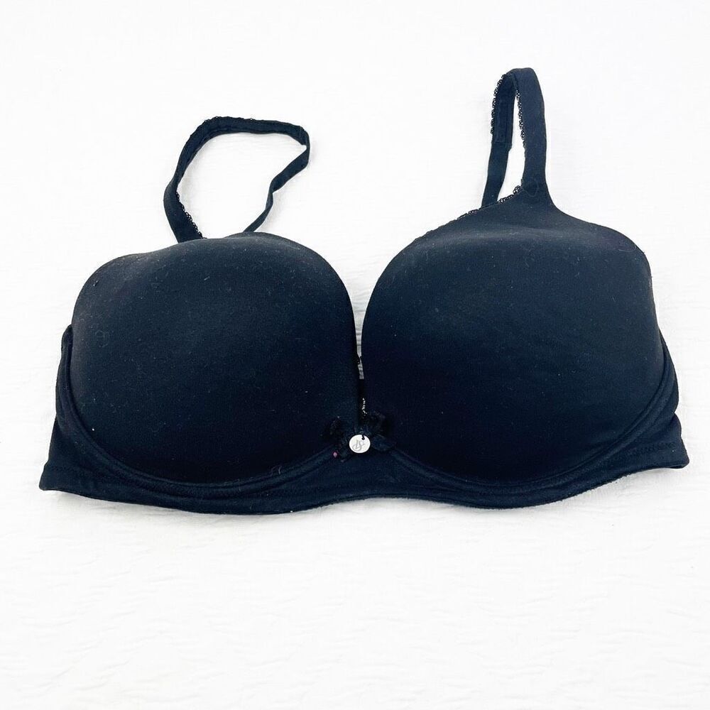 BUY 1 GET 1 FREE Victorias Secret 34d no wire charm soft